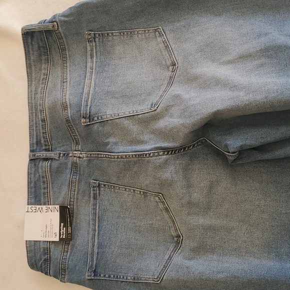 NEW Nine West High-Rise Straight Curvy Slim Jeans Size 14 Short - Picture 10 of 10